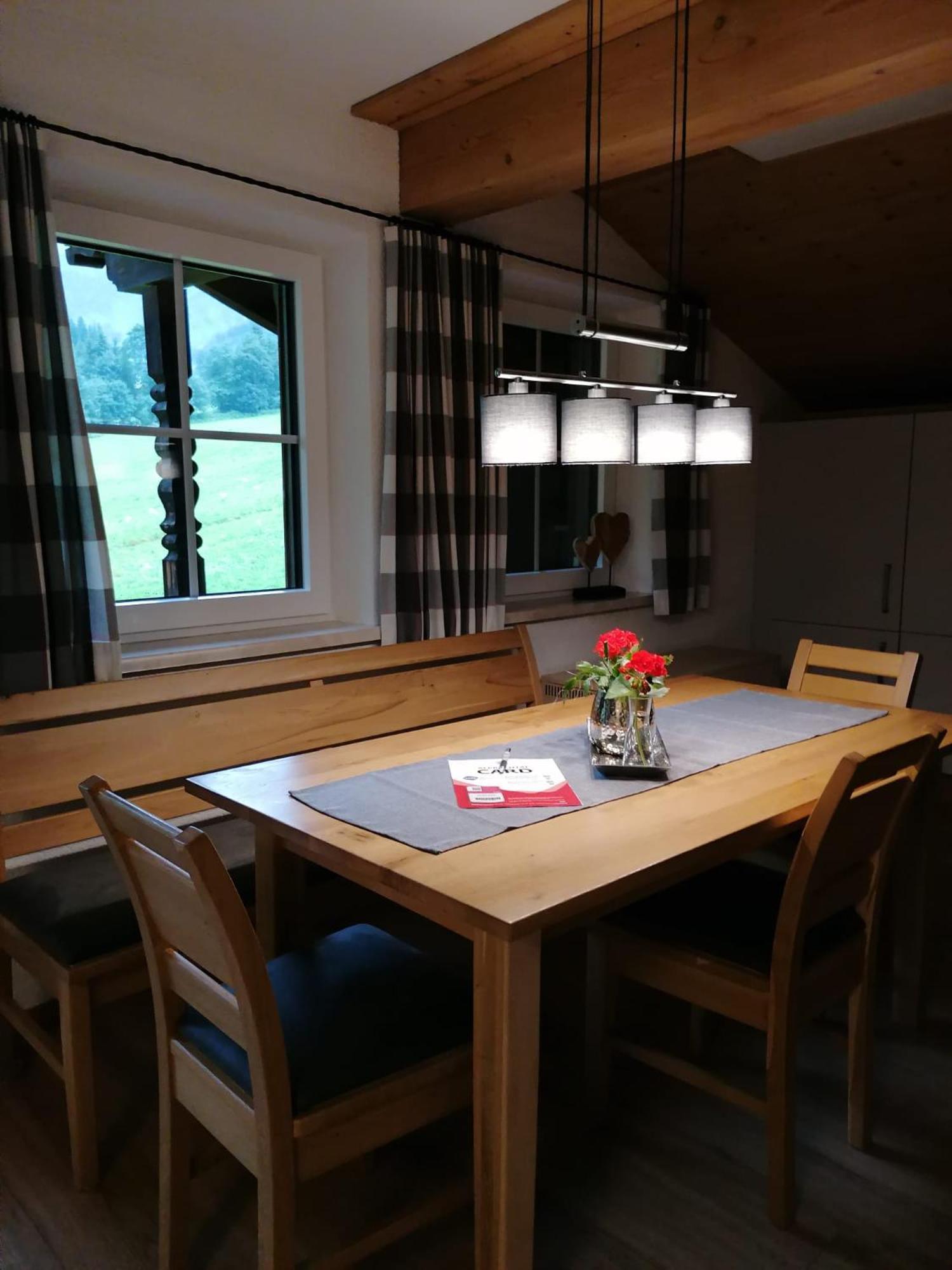 Hacklstoana Apartment Алпбах Екстериор снимка